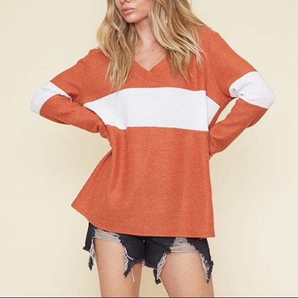 SALE SPORTY SOFT OVERSIZED TOP - Picture 2 of 10